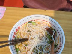 -小椒羊.羊肉粉 龙虾 羊肉串(新地旗舰店)