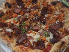 招牌狂野双拼夏威夷披萨-盘炉forenza·云贵川融合小食堂 ( 钟楼中柳巷店)