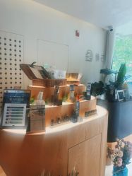 -愉己冥想·护发专门店