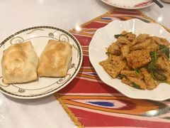 -清真·玛丽亚新疆菜主题餐厅(浙江中路店)