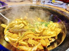 -山河屯铁锅炖(哈西站店)