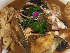 -阿三鱼头泡饼·家常菜