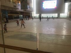-冰纷万象滑冰场(二七万象城店)