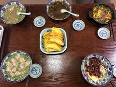-老新隆牛肉锅贴(新街口店)
