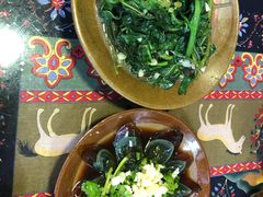 炒山野菜（蒲公英叶）-苗湘食府(十年店)
