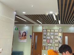 -茂菊口腔连锁(浦东南路店)