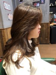 -PE SALON