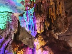 -泰安地下龙宫景区