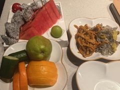 -海底捞火锅鲜切牛肉主题店(长寿路店)