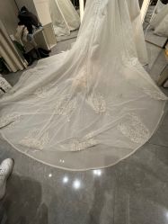 -GRACE KELLY婚纱与礼服(北京店)
