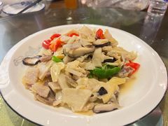 -缘来聚·徽菜名店(黄山宏村店)