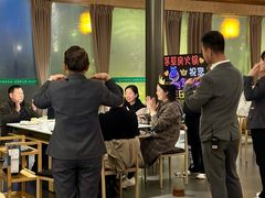 -茅草房·河畔园林火锅