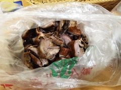 -王浩儿纪六孃甜皮鸭(凌云大厦店)
