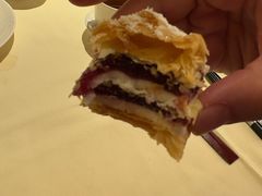 芝士蓝莓拿破仑-利苑酒家(宜安广场店)