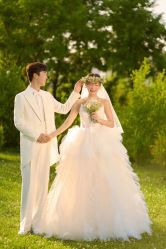 -喜爱高定婚纱摄影