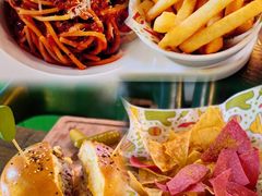 -Famous肥猫墨西哥音乐餐吧(五棵松华熙LIVE店)