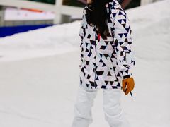 -乔波室内滑雪场