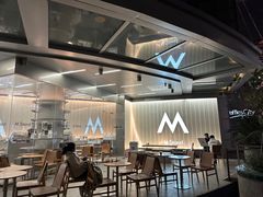 -M Stand(上海人民广场来福士店)