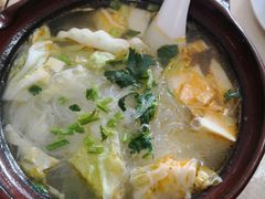 -闫家驴肉老店(华电一校店)