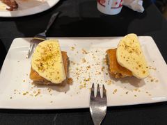 巴克拉瓦4块-Efes Turkish & Mediterranean Cuisine 艾菲斯餐厅(陆家嘴店)