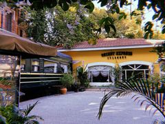 -火车头法国西餐厅