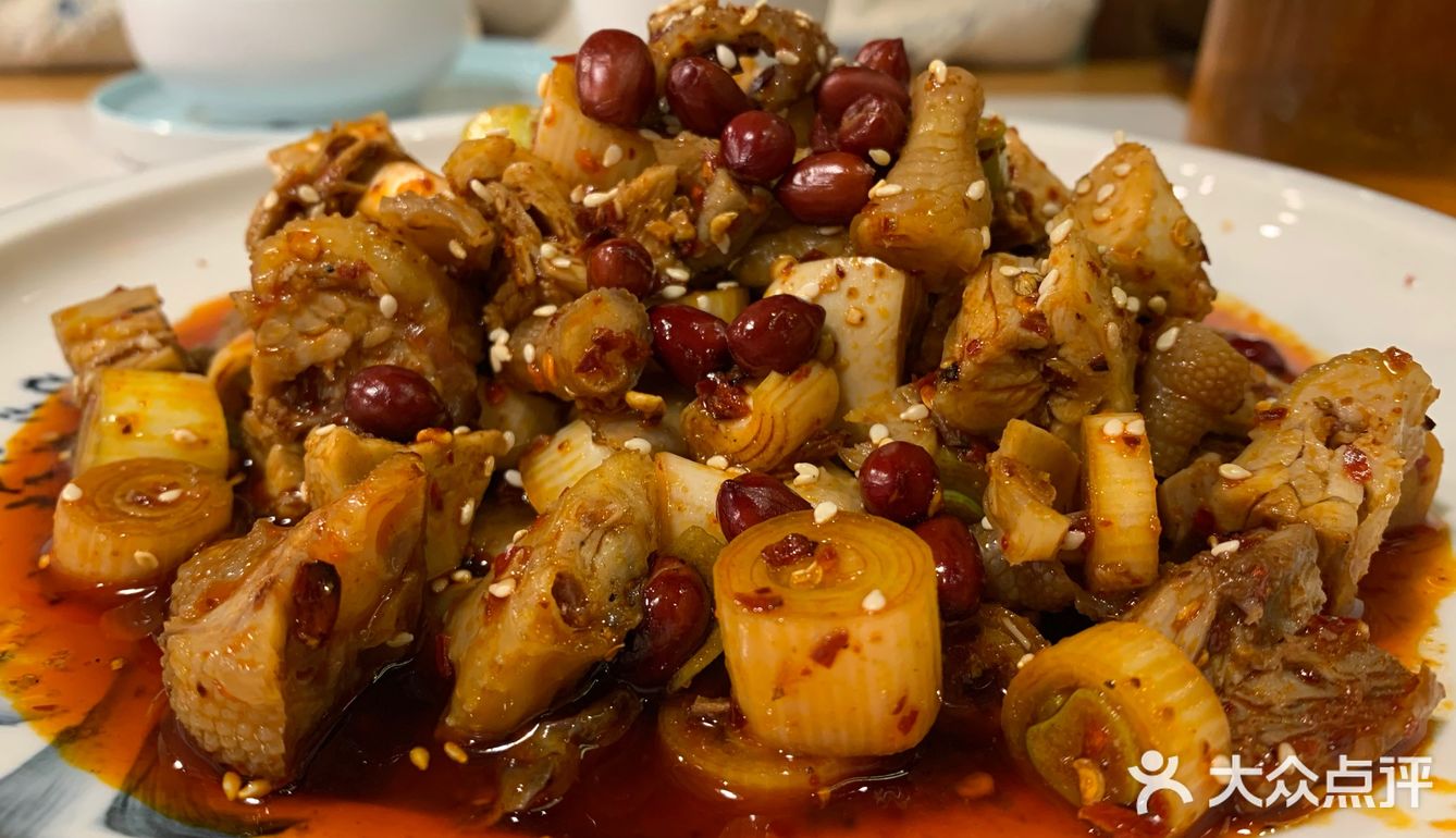 八点才开饭，点了每人爱吃的菜品