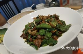 Hunan-style Black Pork Stir-fry