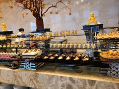面包甜点陈列柜-郑州富力万达文华酒店·云端美食汇自助餐厅
