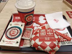 -塔斯汀中国汉堡(徐汇汇京广场店)
