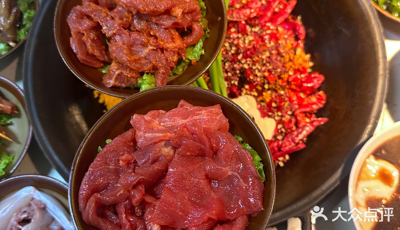 卧卧卧❗️这么贵的锅底还排队