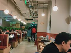 大堂-鸡遇虾煲干锅火锅(小寨金莎店)