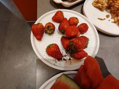 -黑金·寻焰自助百汇·烤肉·火锅(中街店)