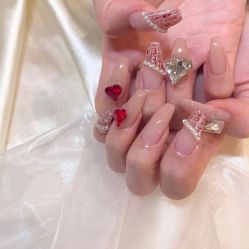 -悦指间美甲美睫