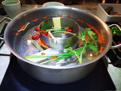-丽江龙继斑鱼庄(罗宾森购物广场店)