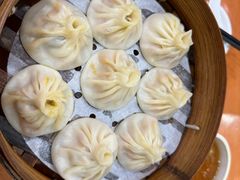 -莱莱小笼·乔艾