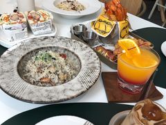 -露露家咖啡店