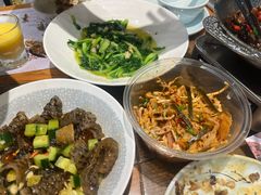 -黄泥岗·地道湖北菜(奥特莱斯店)