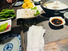 -大匠工房古船木艺术餐厅·猪肚鸡专门店(长白仙岛店)