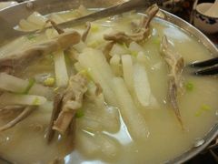 -余杨鸭鸭餐厅