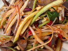 -三个椰子·现砍椰子鸡(金源CBD店)