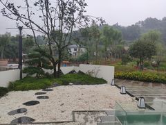 -叁山与肆客服号民宿(龙泉阳光城百工堰公园店)