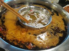 -邓莽子老火锅(中兴路总店)