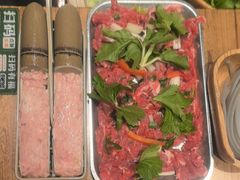 -野山舂·贵州现舂酸汤火锅(鸿通城店)