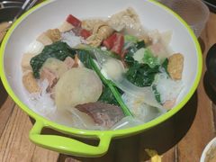 -万记麻辣烫国展总店