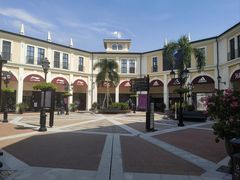 -佛罗伦萨小镇广佛名品奥特莱斯(疏港路店)