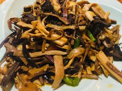 -小厨子私房菜·云南美食店