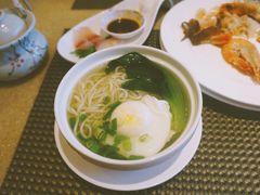 -亮马河饭店翠雅咖啡厅