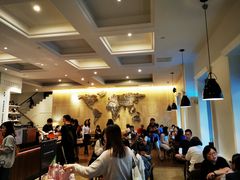 大堂-星巴克臻选(广州沙面店)