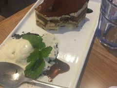 -必胜客(WOW象山涌金广场店)