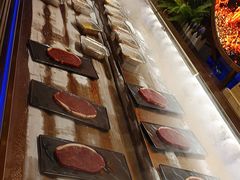 -享遇.锅姥姥牛排海鲜自助(小寨店)